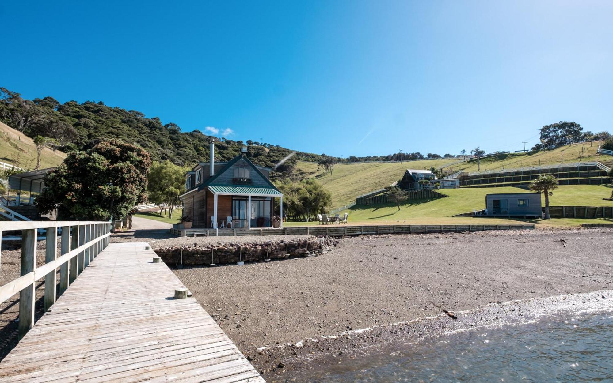 Waiheke Waters Edge Villa Omiha Bagian luar foto